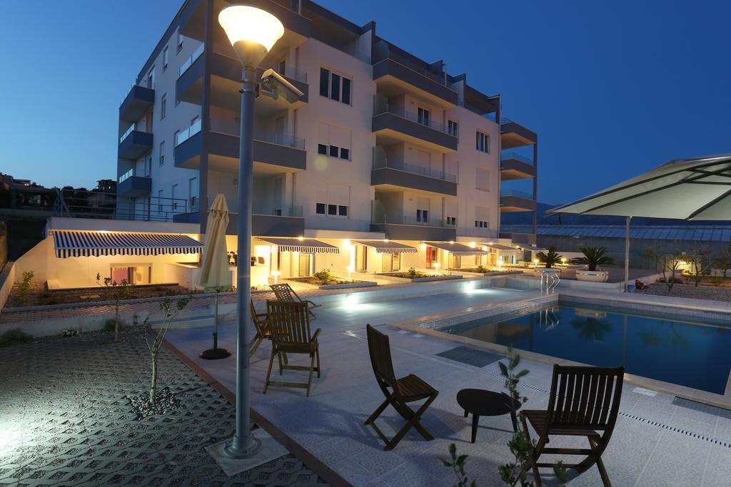 Apartments Kamelija Split Exterior foto